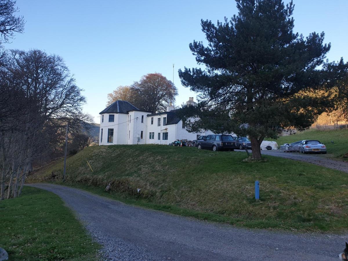 Clunebeg Lodge Drumnadrochit Exterior photo