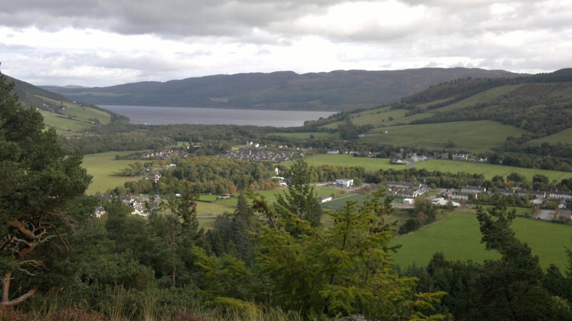 Clunebeg Lodge Drumnadrochit Exterior photo