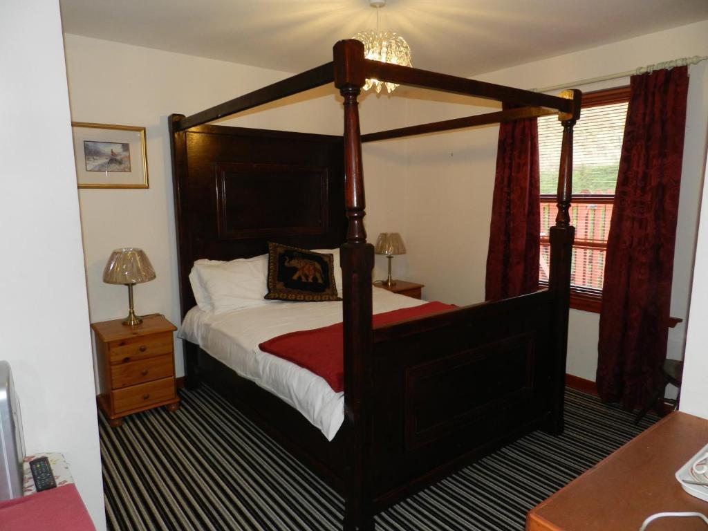 Clunebeg Lodge Drumnadrochit Room photo